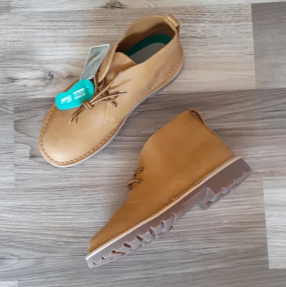 Clarks | Shoes | Clarks Nib Wheat Nubuck Boots | Poshmark display picture 1